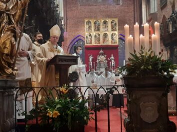 Abp Józef Kupny zaprasza na sakrę biskupią ks. Macieja Małygi