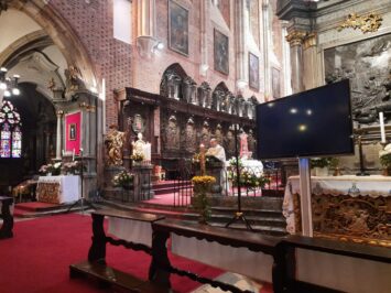 „Chociażbym chodził ciemną doliną, zła się nie ulęknę, bo Ty jesteś ze mną ”. IV Niedziela Wielkanocna