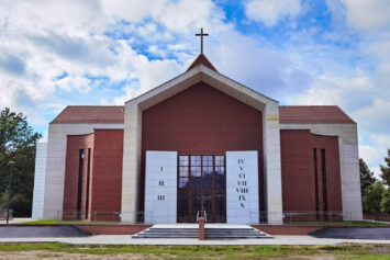 Abp Kupny: Jezus i Jego Ewangelia nikomu nie zagrażają