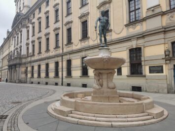 Wrocławski Szermierz idzie do remontu