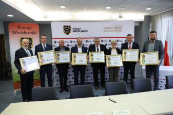 Powiat wrocławski przekazał 1,5 mln zł na publiczny transport zbiorowy