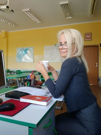 Dzieci i młodzież pomagają