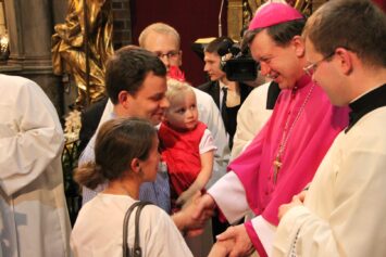 Arcybiskup okiem najmłodszych