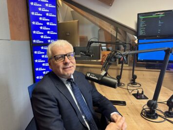 Wojewoda Obremski: Święto Konstytucji tym razem w Górze