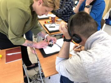 W niebieskim świecie – warsztaty o osobach ze spektrum autyzmu dla pracowników KGHM Polska Miedź S.A.