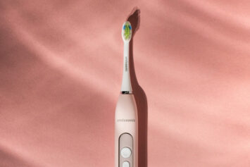 Najlepsza szczoteczka soniczna do zębów – jaki model z asortymentu Smilesonic wybrać?