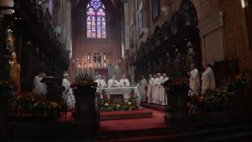 13:00 Msza św. z katedry wrocławskiej