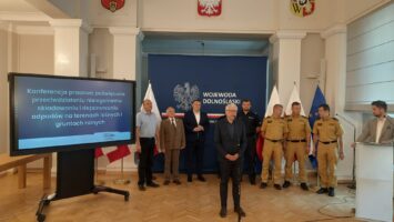 Wojewoda Dolnośląski: Dolny Śląsk jest w czołówce nielegalnych wysypisk śmieci