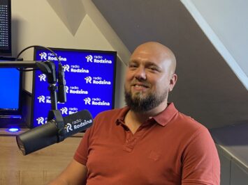 Oleksii Andrushko: Nadal potrzebna jest pomoc dla zalanych terenów po wysadzeniu tamy w Kachowce w Ukrainie