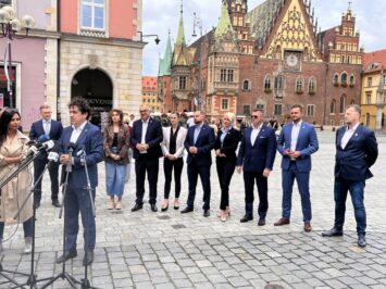 Bezpartyjni Samorządowcy zaprezentowali „jedynki” do parlamentu