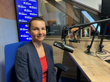 Politolog: Najwięcej emocji wzbudzają dalsze miejsca na listach oraz transfery￼