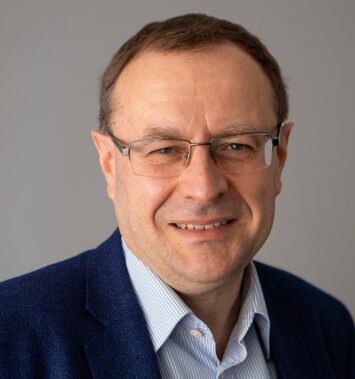 Prof. Antoni Dudek: 16 października rozpocznie się kolejny etap wojny polsko-polskiej