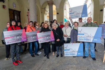 Aglomeracyjna Rewolucja Komunikacyjna i Aglomeracyjna Karta Seniora