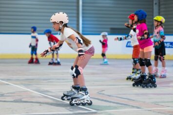 Wrocławskie lekcje wf-u na rolkach i łyżwach