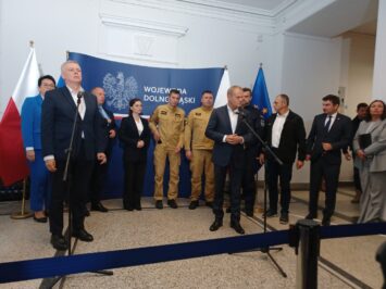 Premier Tusk: Jesteśmy w pełnej gotowości do walki z żywiołem