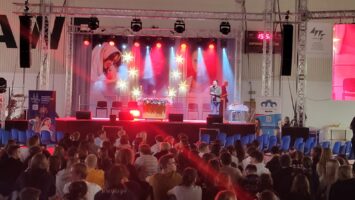 39. Światowy Dzień Młodzieży we Wrocławiu! Blisko 1000 młodych osób w hali AWF