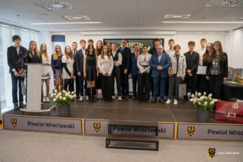 Powiat Wrocławski pierwszym powiatem w Aglomeracji Wrocławskiej oraz Gala Stypendialna