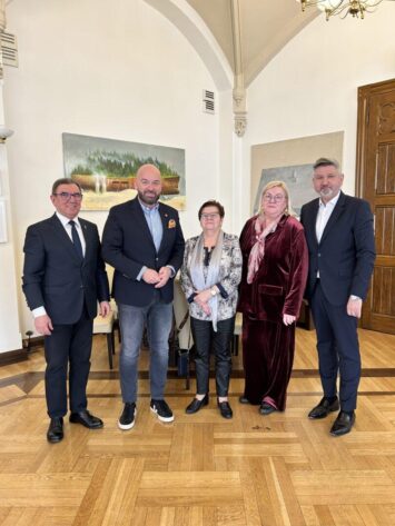 Więcej pieniędzy dla wrocławskich nauczycieli