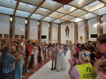 To był ślub! Piesza Pielgrzymka Wrocławska coraz bliżej Jasnej Góry