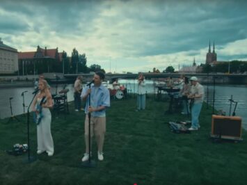 Dawid Podsiadło i Kaśka Sochacka na barce we Wrocławiu! Premiera „Nadprzestrzeni”