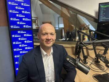 Prezes lotniska K. Przywara o zamknięciu lotniska, nowych połączeniach i planach