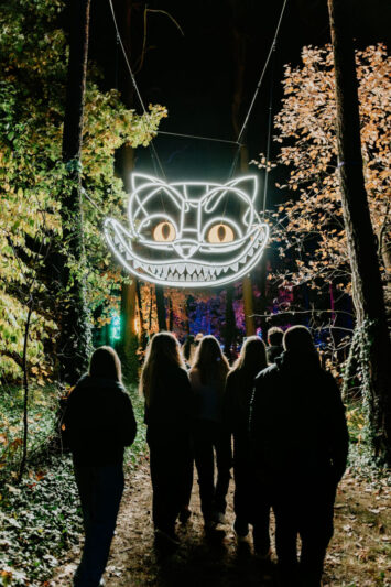 Wejdź do Krainy Czarów w ogrodzie Zamku Topacz