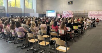 Uczennica liceum wygrała z rakiem piersi. Dziś przełamuje tabu i mówi głośno o profilaktyce nowotworów