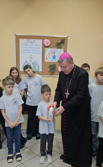 Zapłonęła pierwsza „Świeca Caritas”