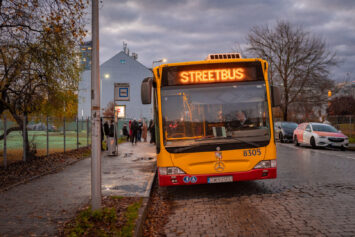 Streetbus znów w trasie. Mobilna pomoc dla osób w kryzysie bezdomności