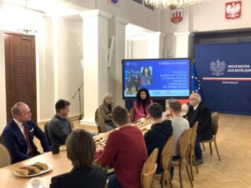 Wojewoda Anna Żabska podsumowuje rok pracy