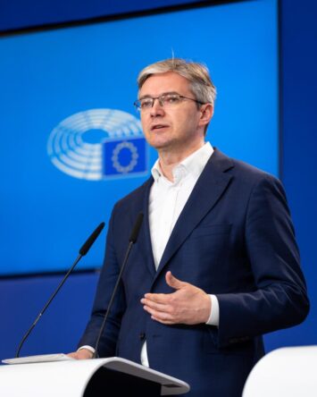 Europoseł A. Jarubas: Ludowcy poprą W. Czarzastego. Nie wszyscy mają o nim dobre zdanie