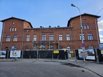 Oleśnica: Dworzec PKP zyskuje drugie życie