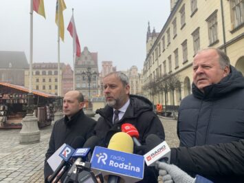 PiS we Wrocławiu: Apelujemy o dymisję prezydenta Jacka Sutryka