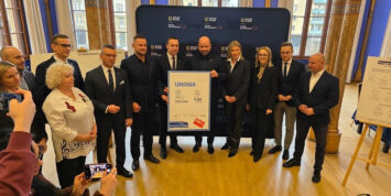 Współpraca Samorządu Dolnego Śląska i Wrocławia z przewoźnikami na kolejne pięć lat