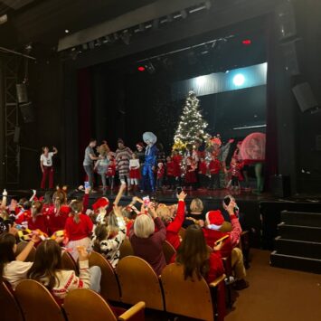 Piosenka świąteczna od Wrocławskiego Teatru Lalek