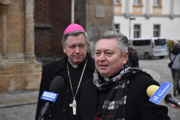 Kościół wrocławski realnie pomaga chorym