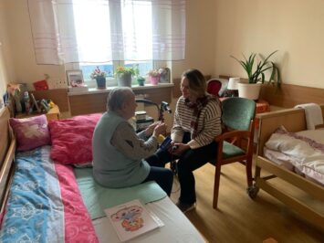 Posługa wśród chorych daje nam spełnienie się, radość. Wizyta w DPS we Wrocławiu