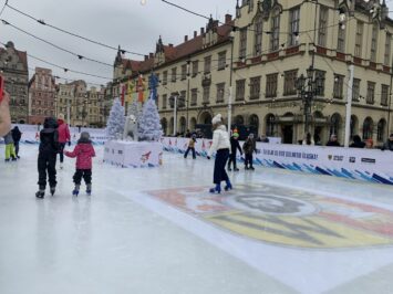 Lodowisko w centrum Wrocławia otwarte