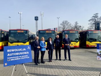 Pierwsze z 200 autobusów Mercedes-Benz już we Wrocławiu