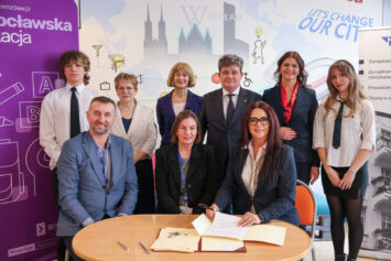 Nowy kierunek we wrocławskich szkołach – technik gospodarki nieruchomościami. Wrocławskie Mieszkania obejmują patronat nad klasą