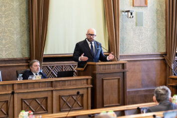 Jest absolutorium dla Jacka Sutryka