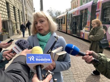 Akcja „Wrocław Czyta” przyciąga nie tylko do tramwaju