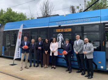 Teresa Swędrowska patronką tramwaju MPK Wrocław