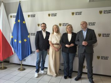 Dolny Śląsk uruchamia pilotaż Centrów Pomocy Dzieciom