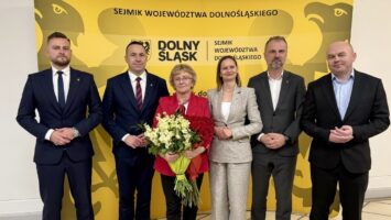 Zarząd Województwa Dolnośląskiego z absolutorium za 2025 rok