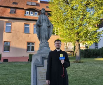 Ks. Wojciech Borowski: W przygotowaniu do I Komunii Św. ważne jest świadectwo wiary