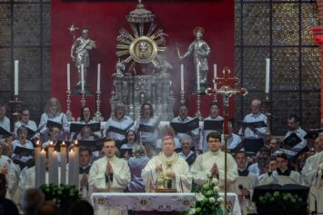Abp Józef Kupny: Świat potrzebuje ludzi, którzy żyją ewangelią, którzy czerpią z niej siłę do działania