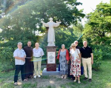 Na wrocławskich Sołtysowicach stanął pomnik św. Franciszka z Asyżu