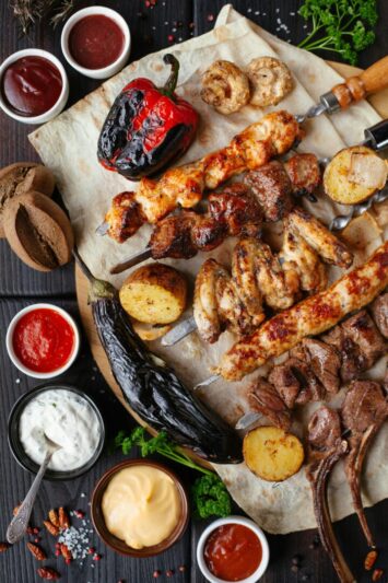 5 najczęstszych błędów Polaków podczas grillowania. Dietetyczka USK we Wrocławiu: „Nie chodzi o to, by rezygnować z grilla”