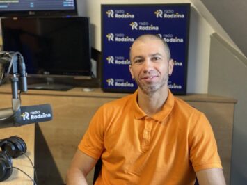 Usłyszeć słowo i jednocześnie poczuć smak, czyli mowa o synestezji